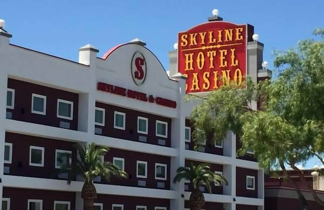Skyline Hotel&Casino-1